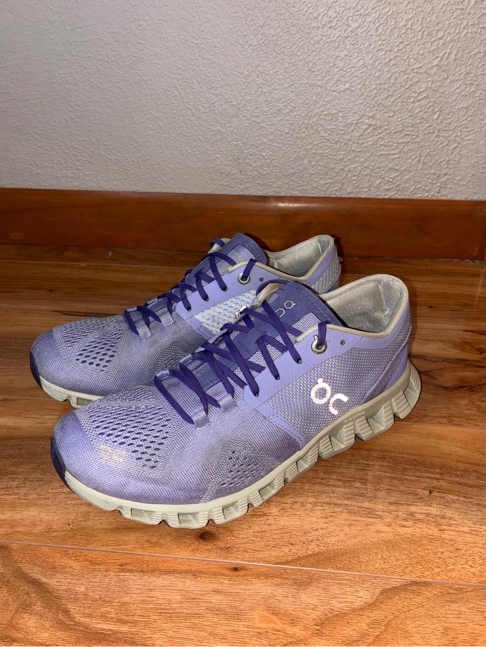 On Cloud X Women’s Running Training Athletic Shoe Lavender Purple - size 7.5